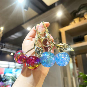 Güzel renkli sıcak pembe emaye kiraz Charm büyük kiraz anahtarlık kolye altın kaplama kiraz çanta aksesuar toptan - Product Image 5