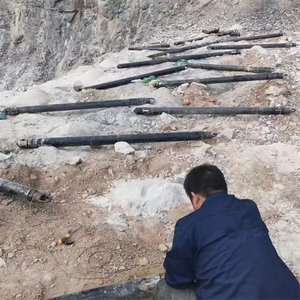 Equipo de Detonación Impulsado por Dióxido de Carbono a Precio de Fábrica, Dispositivo de Fracturación de Roca LCO2, Potente Dispositivo de Voladura de Rocas - Product Image 4