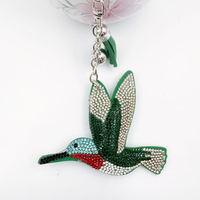 Porte-clés style lèvres rose poudré, strass thermocollants de haute qualité, accessoire élégant avec pompons pour sacs, produit très vendu