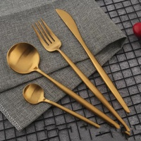 Ensemble de couverts réutilisables écologiques en acier inoxydable classique, couteau à steak, fourchette, cuillère, cuillère à dessert, passe au lave-vaisselle, usage domestique