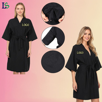 Vente en gros, faible MOQ, logo personnalisé, Robe de spa et de salon de beauté unisexe, Tablier de barbier, Kimono respirant, Cape de coiffure