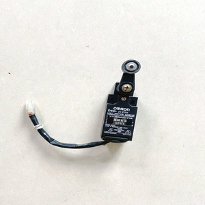 ลิมิตสวิตช์ D4D-2120N สำหรับเครื่องฉีดพลาสติก - Product Image 2