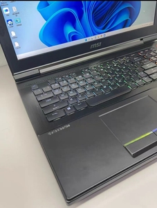 Ordinateur portable de jeu 17 pouces Titan Core <span class=keywords><strong>I7</strong></span> 16 Go GTX1070-8 Go 120 Hz SSD Clavier anglais Windows 10 Autonomie de 4 heures - Product Image 4
