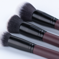 Ensemble de pinceaux de maquillage d'usine 11 pièces Premium Synthétique avec manche en bois Kabuki Fond de teint Mélange Poudre pour le visage Ombres à paupières Pinceaux