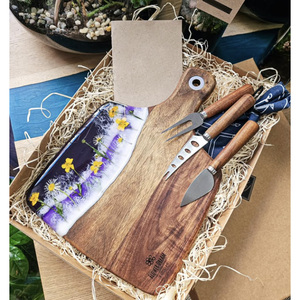 Nuovo Design artigianale cucina fatta a mano legno di Acacia <span class=keywords><strong>tagliere</strong></span> in resina epossidica Chesse tavola di servizio con manico - Product Image 3