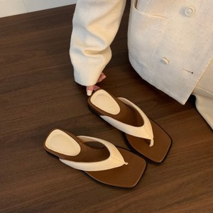 Nouvelles sandales plates décontractées japonaises style niche pour <span class=keywords><strong>femme</strong></span>, légères et idéales pour l'été - Product Image 2