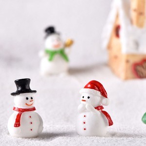 Adorno <span class=keywords><strong>de</strong></span> Resina Integral <span class=keywords><strong>de</strong></span> Papá Noel y Muñeco <span class=keywords><strong>de</strong></span> Nieve con Trineo y Escena Nevada, Nueva Decoración Navideña, Regalo para Calcetín <span class=keywords><strong>de</strong></span> <span class=keywords><strong>Navidad</strong></span> - Product Image 3