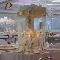 Décoration de table de luxe JINDA, perles transparentes, support de fleurs doré, centre de table en métal doré pour table de mariage