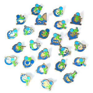 Tùy Chỉnh Kim Loại Pin Với An Toàn Pin 3D In Ấn Emboss Mềm Men Trâm Ve Áo Pin Thể Thao Cuộc Thi Huy Hiệu - Product Image 1