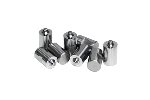 Pièce cylindrique personnalisée en carbure de tungstène avec axe étagé et rainure pour mèche de poinçonnage de moulage par métallurgie des poudres - Product Image 3