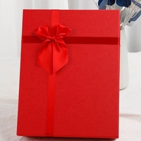 Boîte de base et couvercle de luxe avec logo doré Boîte d'emballage cadeau personnalisée en gros pour t-shirt vêtements Boîte cadeau en carton pour écharpe