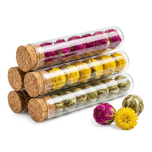 Té Floreciente Artesanal de Yunnan Dali en Tubo de Vidrio, Set de Regalo con 3 Bolas de Flores Naturales de Jazmín, Rosa y Crisantemo Liofilizadas - Product Image 3