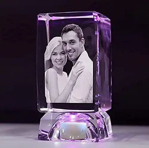 صورة شخصية ثلاثية الأبعاد مكعب كريستال قاعدة ضوء ليلي مع صورة عائلية محفورة لتزيين المنزل والتخلي عنه - Product Image 2
