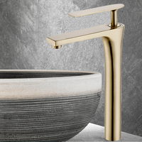 Nouvelle arrivée : Robinet de lavabo de salle de bain haut de gamme en acier inoxydable doré brossé, sans contact, à montage sur comptoir