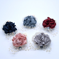 Corsage de poignet en pétales de rose artificiels en satin, fleur de poignet pour demoiselle d'honneur, bracelet floral DIY pour mariage, décoration de mariage