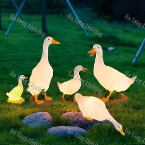 Escultura de Pato de Fibra de Vidrio Personalizada con Luz LED, Decoración Animal para Parques, Jardines, Centros Comerciales y Exhibiciones Temáticas al Aire Libre - Product Image 2