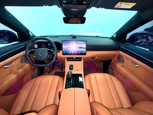 Auto Usata <span class=keywords><strong>AITO</strong></span> M7 2024 1.5T Ibrida Automatica Guida Intelligente 4WD Versione Ultra SUV 5 Posti EREV Turbo R20 in Pelle - Product Image 6