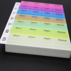 Hebdomadaire 7 jours 28 compartiments <span class=keywords><strong>4</strong></span> fois par jour étui à pilules de vitamine en plastique organisateur de pilules de marque personnalisé - Product Image 1