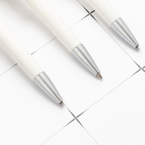 Bolígrafo Deportivo Multifuncional de Plástico Blanco con Logotipo Personalizado, Precio Económico, Regalo Promocional para Empresas y Escuelas - Product Image 4
