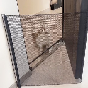 Barrera Retráctil Automática para Mascotas, Valla de Seguridad para Perros y Gatos, Malla de Aislamiento para Interiores, Escaleras y Pasillos, Sin Perforaciones - Product Image 6