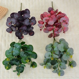 Mappetto di verdure di eucalipto artificiale in seta con <span class=keywords><strong>5</strong></span> forchette per matrimonio in giardino decorazioni per interni ed esterni arbusti di piante durevoli - Product Image 1