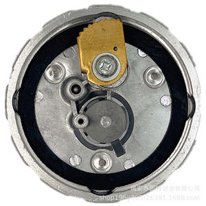 Bouchon de réservoir de carburant pour camion Hanyang Lock Industry K071-385-1234 en alliage d'aluminium verrouillable antivol argenté pour American Road King - Product Image 2