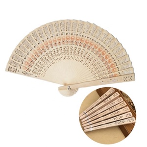 Abanicos plegables de mano de madera de bambú chino vintage con diseño de amor pintado portátil y bolsa de organza - Product Image 3