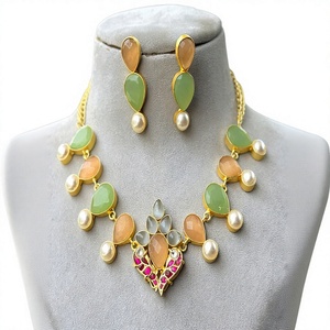 Conjunto de Collar y Aretes Chapados en Oro de Calidad Premium Exclusiva, Joyería de Moda para Mujer, Regalo de Boda - Product Image 2