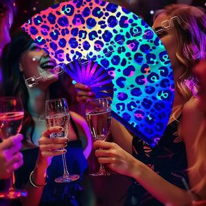 Ventilateur Kungfu personnalisé de 13 pouces Ventilateur pliant Big Clack UV Glow - Product Image 1