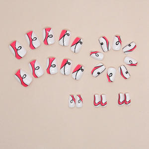 Para <span class=keywords><strong>Barbie</strong></span> Pink Black Ins Inspirado a la moda Estilo Europeo Americano Ballet corto Arte de <span class=keywords><strong>uñas</strong></span> francés Diseño de ondas irregulares - Product Image 4