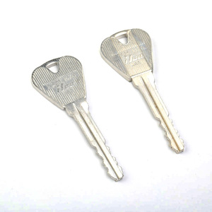 Truco de Magia: Llave Mágica para Abrir Botellas, W93, para Adolescentes de 7 a 14 Años - Product Image 1