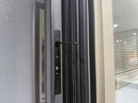 Système de mur-rideau à persiennes en alliage d'aluminium à rupture de pont thermique intégré pour architecture moderne avec fenêtre en verre trempé