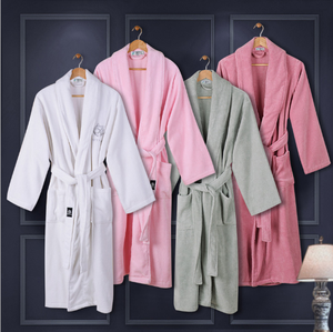 Set di <span class=keywords><strong>Accappatoi</strong></span> da Bagno di Lusso in Cotone all'Ingrosso, Accappatoio da Uomo in Morbida e Traspirante Spugna con Logo Ricamato Personalizzato - Product Image 6