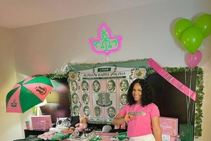 AKA Pink Neon Sign para decoración de pared Sorority Parafernalia LED Light Pink and Green Sorority Gifts para mujeres Graduación Cumpleaños - Product Image 6