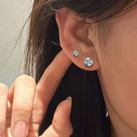 Boucles d'oreilles à tige en alliage de titane avec moissanite à 4 griffes à dos plat, bijoux de piercing pour cartilage pour la cicatrisation de l'oreille