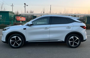 BYD Yuan <span class=keywords><strong>PLUS</strong></span> 2025 Usado, Conducción Inteligente, 510 KM de Autonomía, SUV Compacto de 5 Plazas, Vehículo Eléctrico de Nueva Energía, Largo Alcance - Product Image 4