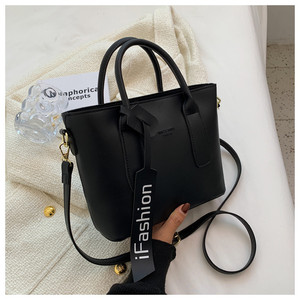 Borsa a Tracolla da Donna Grande Capacità in PU Tinta Unita a Forma di Cuscino con Chiusura a Cerniera e Fodera in Poliestere - Product Image 5