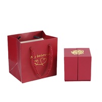 Boîte à bijoux en métal rose Boîte à bijoux créative pour la Saint-Valentin Boîte à bijoux rose à double anneau ouvert Boîte cadeau pour collier Autres décorations