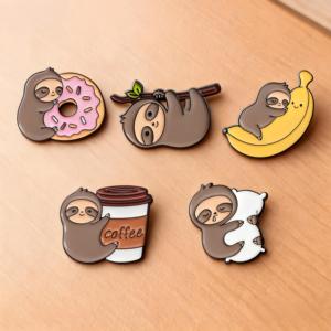 Pin de Solapa con Diseño de Animalito, Artesanía en Metal, Impresión UV, Chapado en Oro, Pines de Esmalte Personalizados - Product Image 6