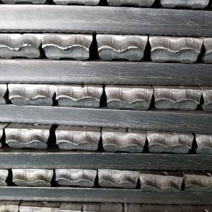 Lingote de Aluminio Puro al 99.9%, Duradero, de Gran Tamaño, Grado Industrial 2A12/A99 para Materiales de Construcción Metálicos - Product Image 2