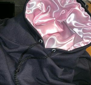 Vente en gros Logo personnalisé Sweat à capuche doublé en satin Sweats à capuche surdimensionnés en soie Vestes en satin à capuche personnalisées pour femmes Usage quotidien - Product Image 3