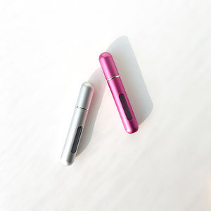 Proveedor de Botellas de <span class=keywords><strong>Perfume</strong></span> Femeninas Minimalistas y Simples de 8 ml, <span class=keywords><strong>Atomizador</strong></span> de Aluminio con Pulverizador, <span class=keywords><strong>Recargable</strong></span>, Mini Botella de <span class=keywords><strong>Perfume</strong></span> - Product Image 5