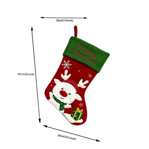 Calcetines Navideños Rojos de Poliéster Suave de 18 Pulgadas, Decoraciones Navideñas Tejidas, Bordado Perfecto, Regalo Navideño, Venta al Por Mayor de Fábrica - Product Image 5
