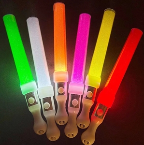 Giá rẻ nhiều màu LED Glow Sticks với 3 chế độ ánh sáng sáng nhấp nháy ánh sáng Nguồn cung cấp bên nhựa lễ hội trang trí - Product Image 3