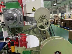 Fabricante de Máquinas Remachadoras Tubulares Automáticas, Alimentación Neumática Orbital para Tubos Semihuecos - Product Image 2