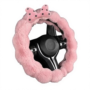 Housse de volant de voiture <span class=keywords><strong>en</strong></span> peluche extra chaude pour l'hiver, design mignon de dessin animé, style sportif et moelleux, <span class=keywords><strong>en</strong></span> PVC et caoutchouc - Product Image 2