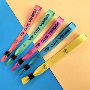 <span class=keywords><strong>Pulseras</strong></span> Desechables de Poliéster al por Mayor, Pulsera de Tela con Logotipo Personalizado, Impresión por Transferencia de Calor, Tamaño Ajustable - Product Image 6