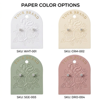 Carte de présentation de bijoux en papier de coton blanc avec logo personnalisé en relief floral rose, dessus arqué, vente en gros, usine OEM