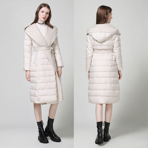 Fournisseur chinois Manteau bouffant extrêmement chaud pour femmes 900 Fill Power Veste en duvet d'oie pour une température inférieure à zéro - Product Image 4