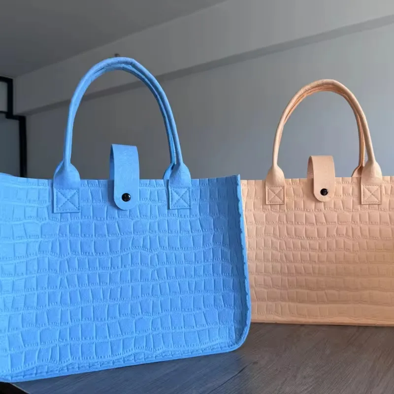 New Fashion Wholesale Eco Friendly Custom Logo Large Capacity Colorful Felt Shopping Tote Bags